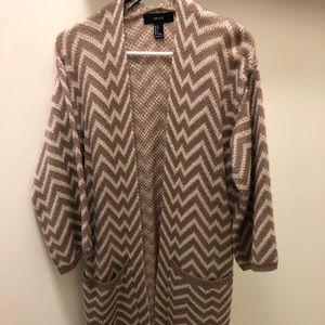 Tan & cream chevron Forever 21 long cardigan